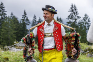 Alpabfahrt, Alpen, Alpfahrt, Appenzell, Appenzell Ausserrohden, Appenzeller Hinterland, Autumn, Brauchtum, Fall, Herbst, Hundwil, Hügel, Kühe, Landwirtschaft, Ostschweiz, Schweiz, Schwägalp, Sennen, Suisse, Switzerland, Tracht, Urnäsch, Wirtschaft, Öberefahre