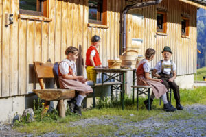 Alpabfahrt, Alpaufzug, Alpen, Alpfahrt, Appenzell, Appenzell Ausserrohden, Appenzeller Hinterland, Hundwil, Ostschweiz, Schweiz, Schwägalp, Sennen, Suisse, Switzerland, Säntis, Tracht, Urnaesch, tradition, Öberefahre