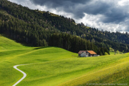 Alp, Appenzell, Appenzell Ausserrohden, Bauernhof, Blumenwiese, Clouds, Frühling, Hundwil, Ortsbild, Ostschweiz, Schweiz, Spring, Suisse, Switzerland, Wiese, Wolken, spring